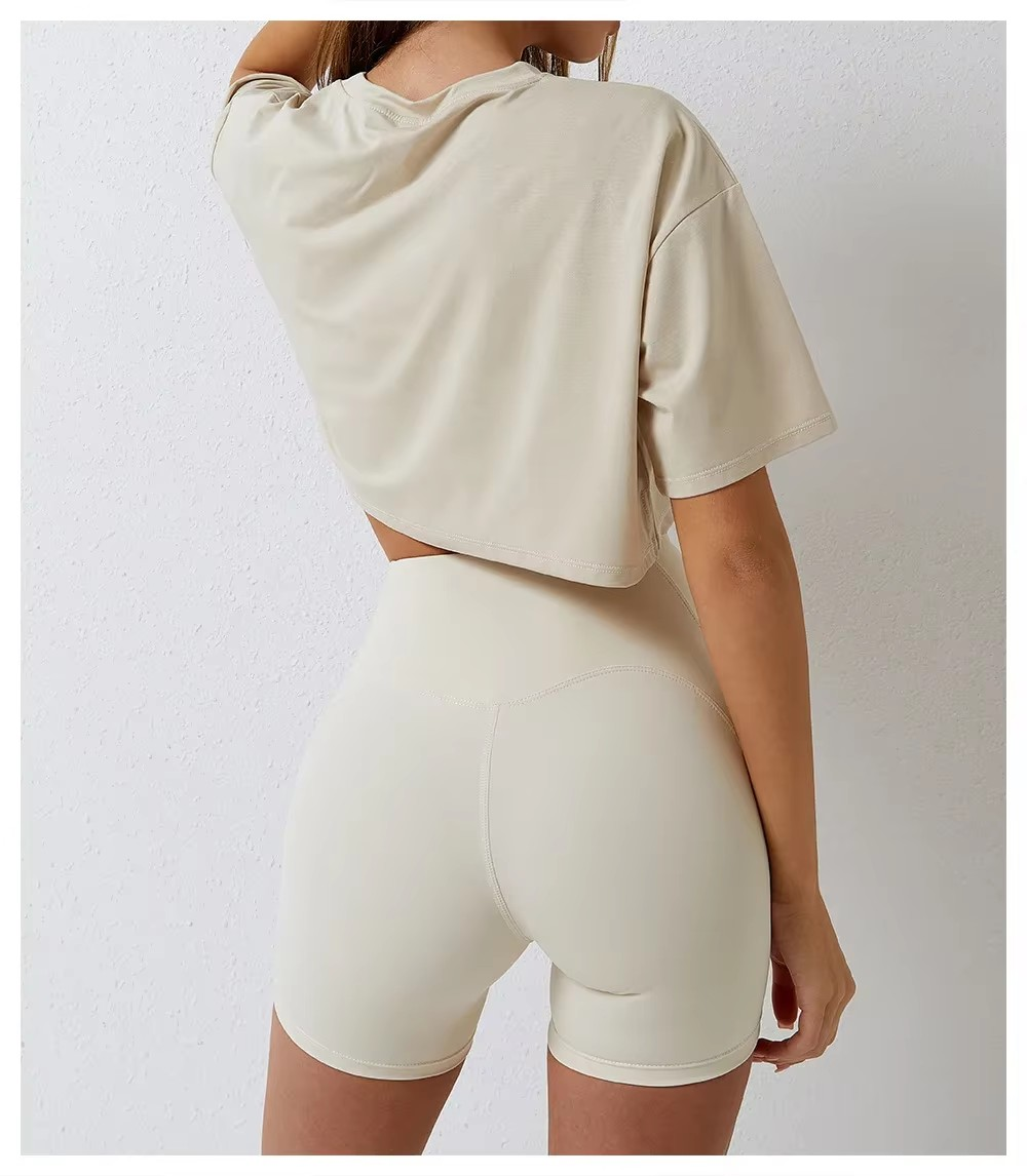 Cropped t-shirt